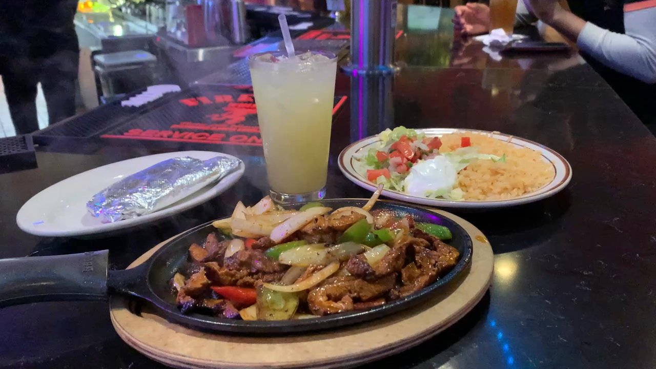 Los Toltecos - Steak Fajita Carne - Mexican Near Me - Alexandria, Virginia