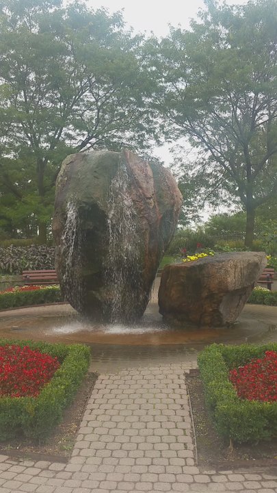 Rosetta McClain Gardens - Love the sound of water. - Parks Near Me - Toronto, Ontario
