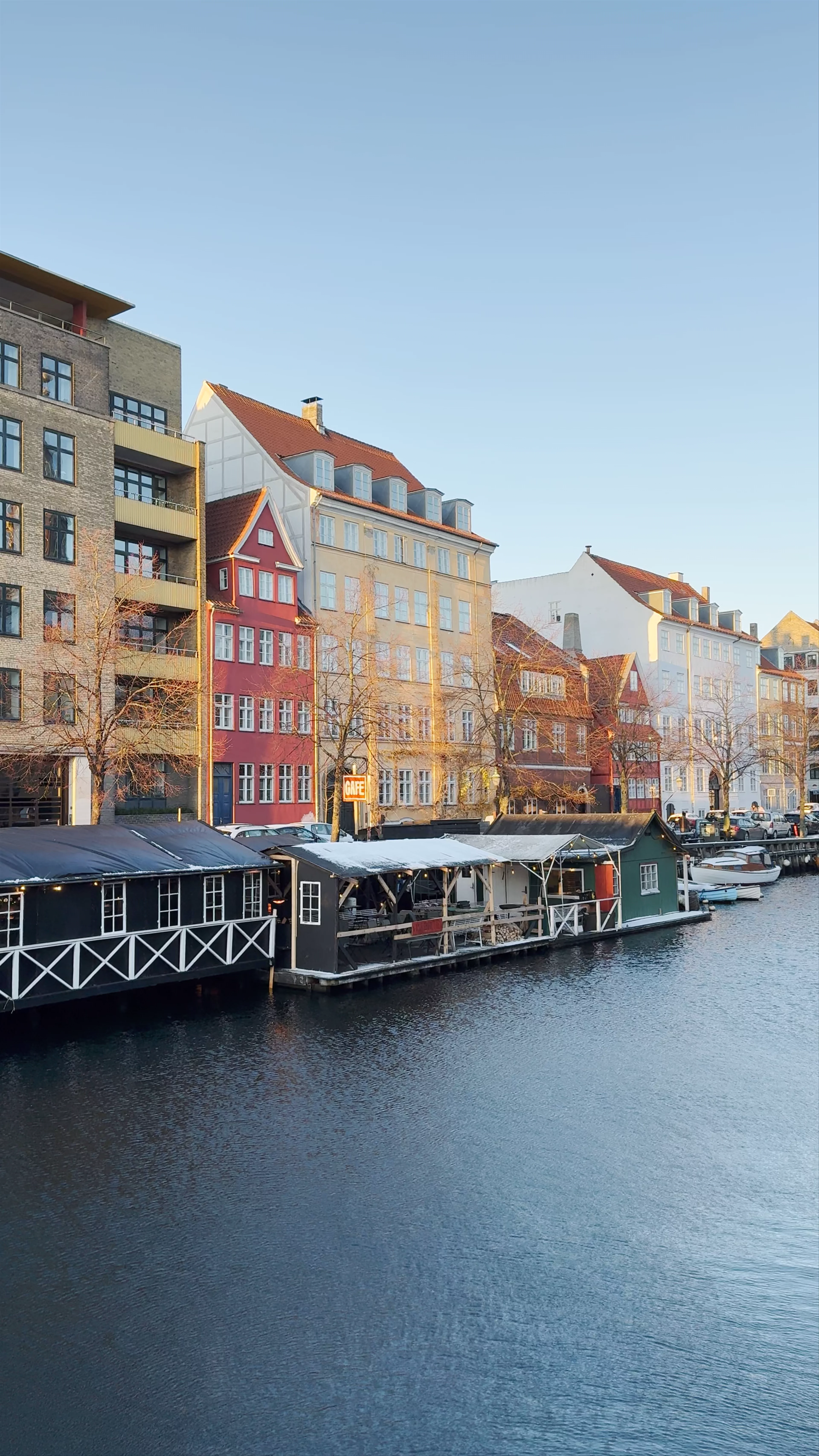 Christianshavn Station, Torvegade