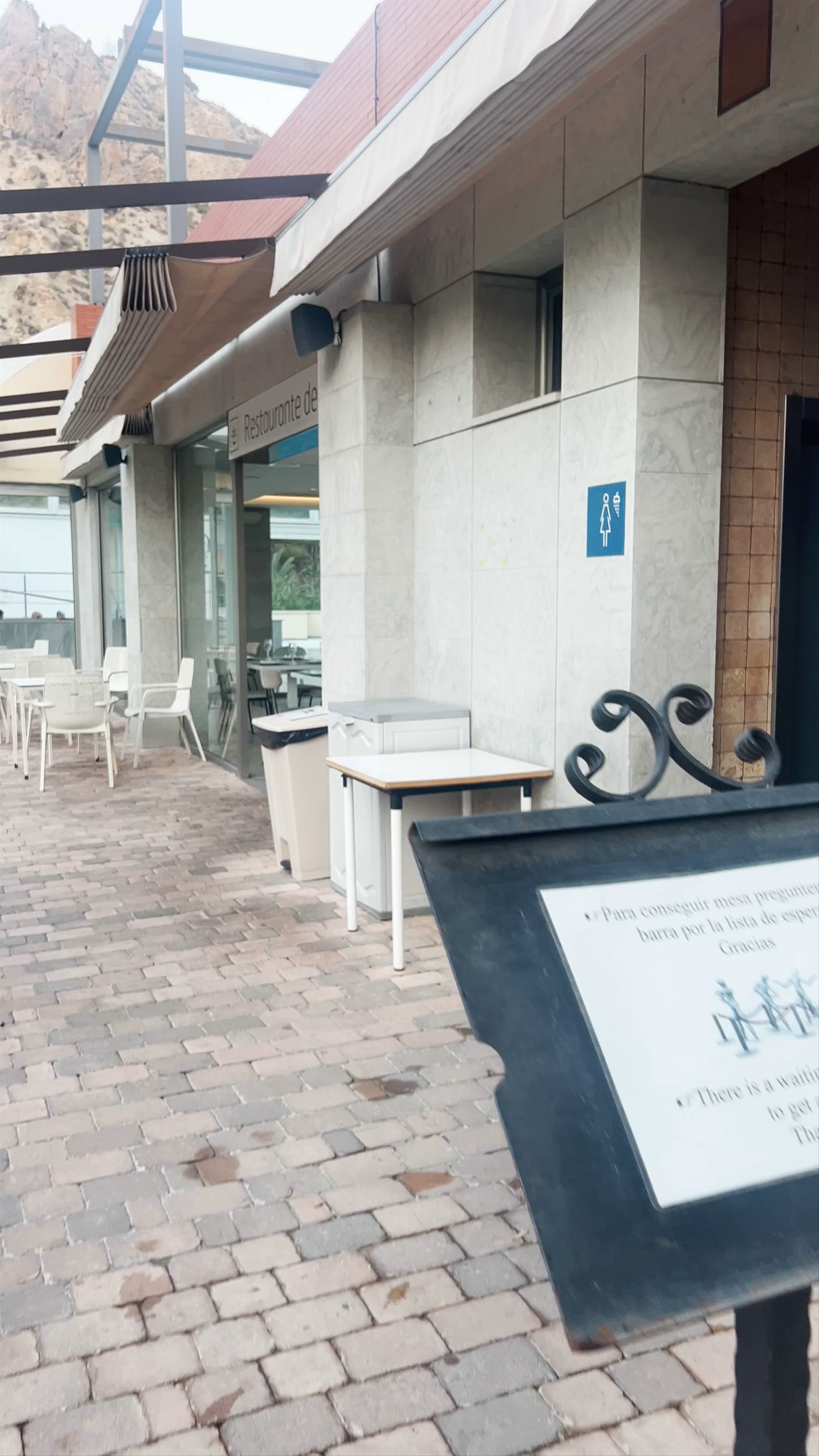 Restaurante del Agua: Serene Dining in Archena, Spain