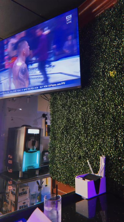 Tanqueray's - Inside bar - Dive Bars Near Me - Orlando, Florida