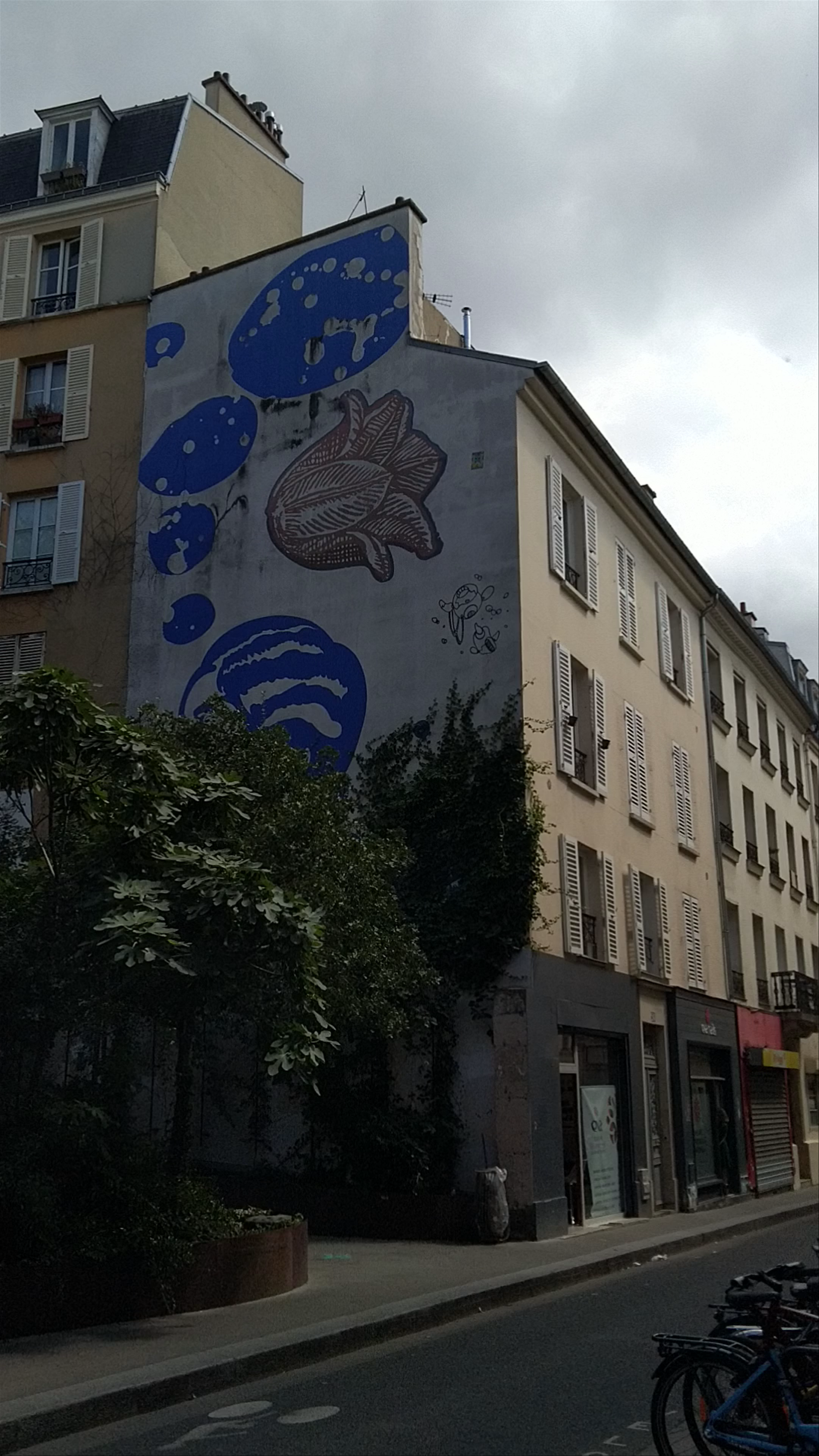 Rue des Dames Wall Murals: Urban Art in Paris
