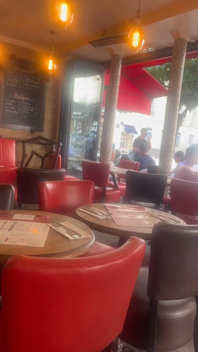 Le Chinon - Bars Near Me - Paris, 75