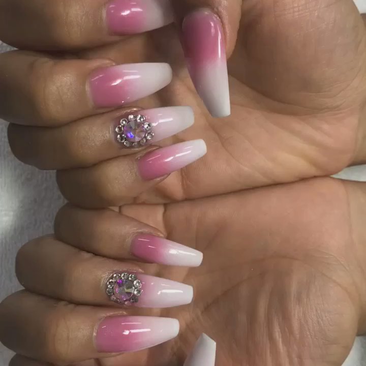 Diva Nails & Spa - Nails by Johnny - Nail Salons Near Me - Goodyear, Arizona