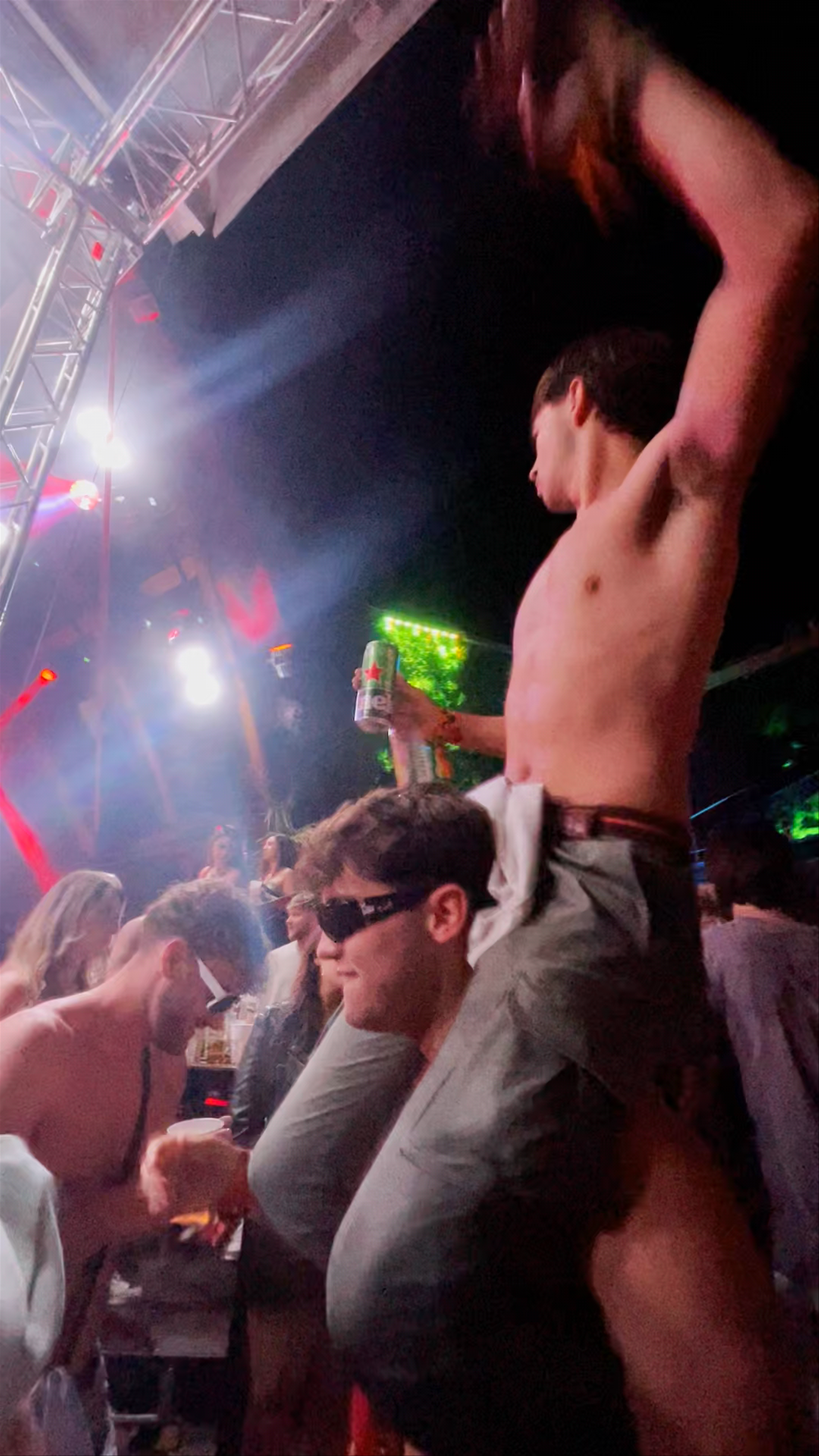 Noa Beach Club