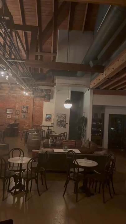The Victorian Tavern - Breakfast & Brunch Near Me - Ventura, California