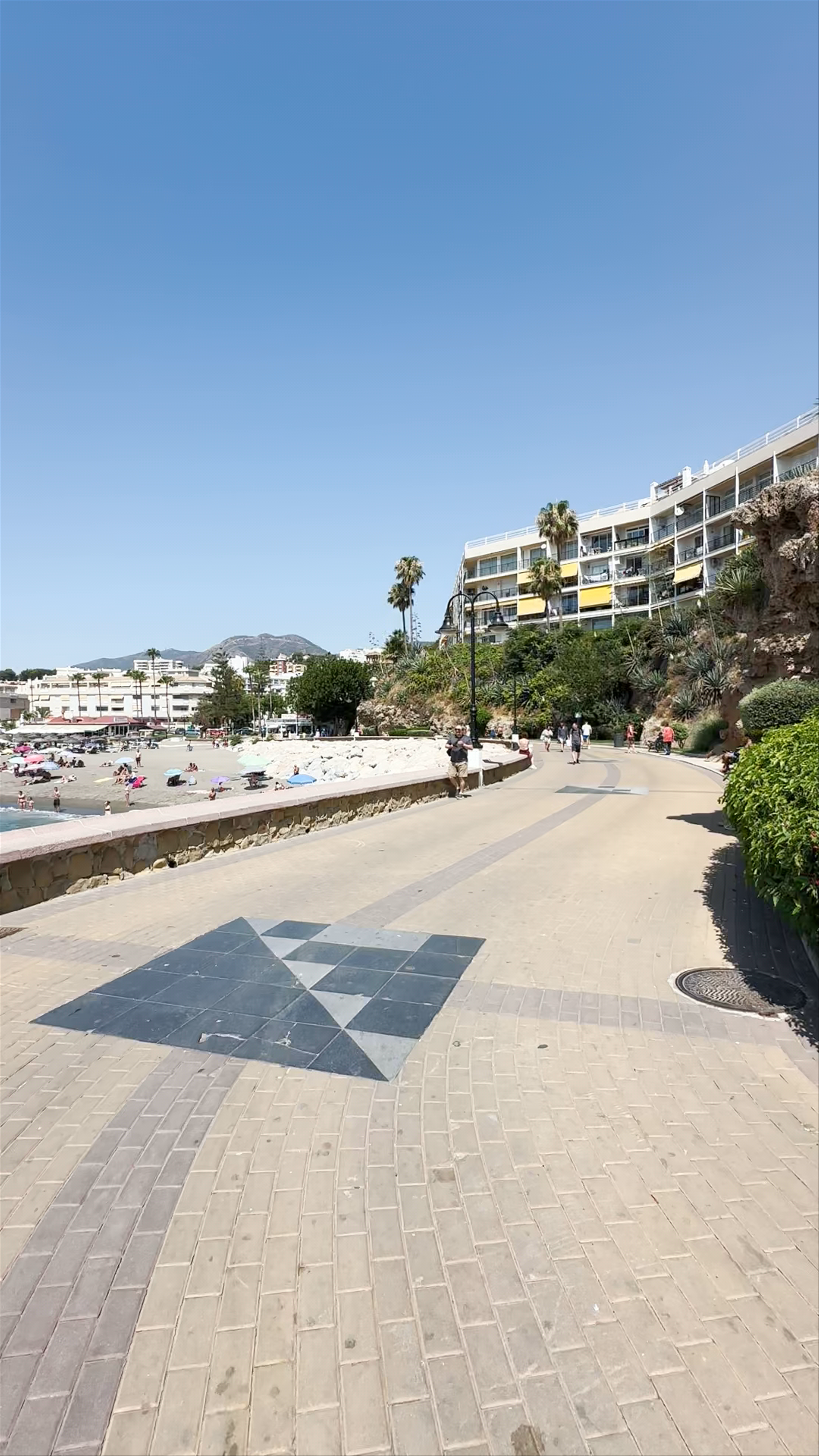 Playa Rincón del Sol: Sunny Coastal Bliss in Torremolinos