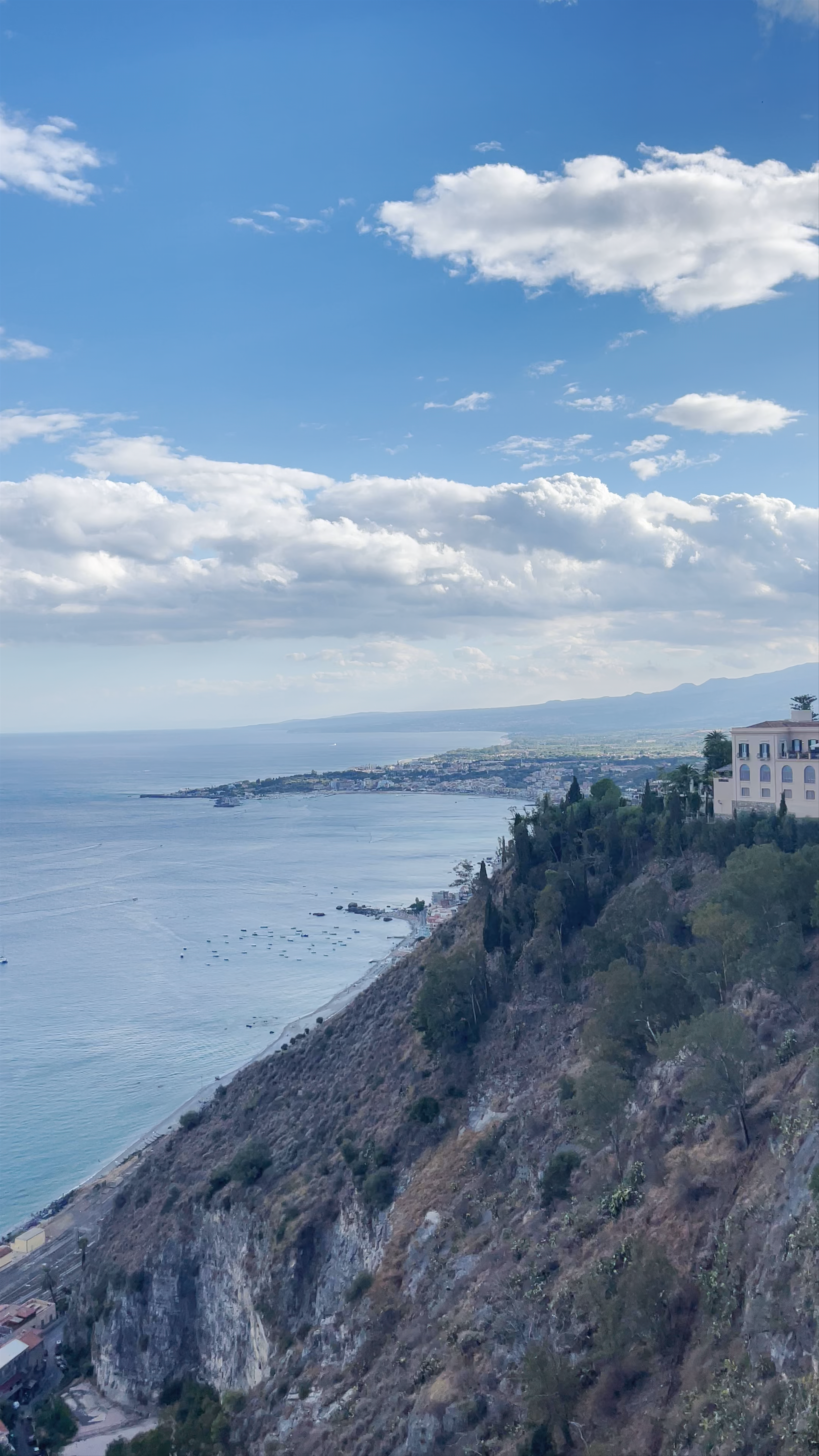 Breathtaking Coastal Views at Belvedere di Via Pirandello, Taormina