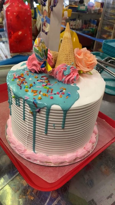 Mary's Bakery - Bakeries Near Me - Maywood, California