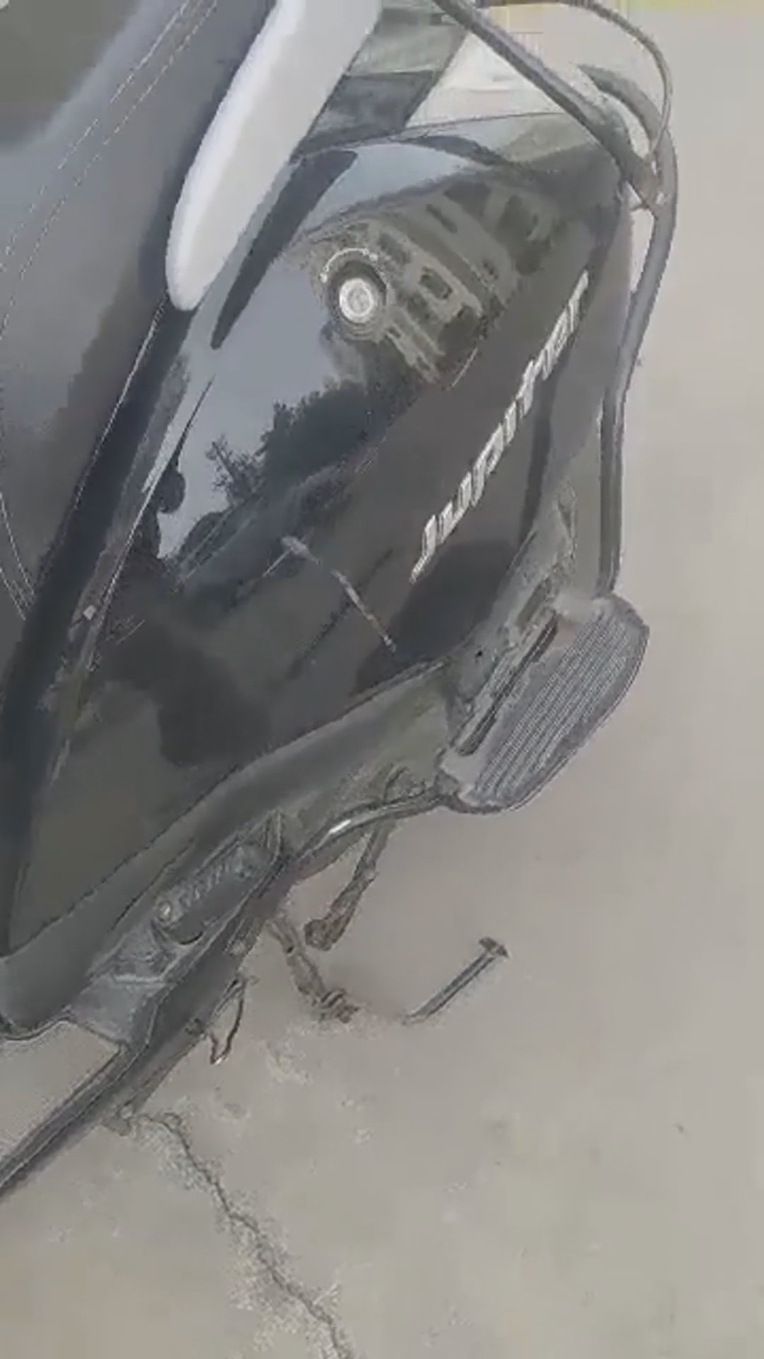 Walk-around video thumbnail