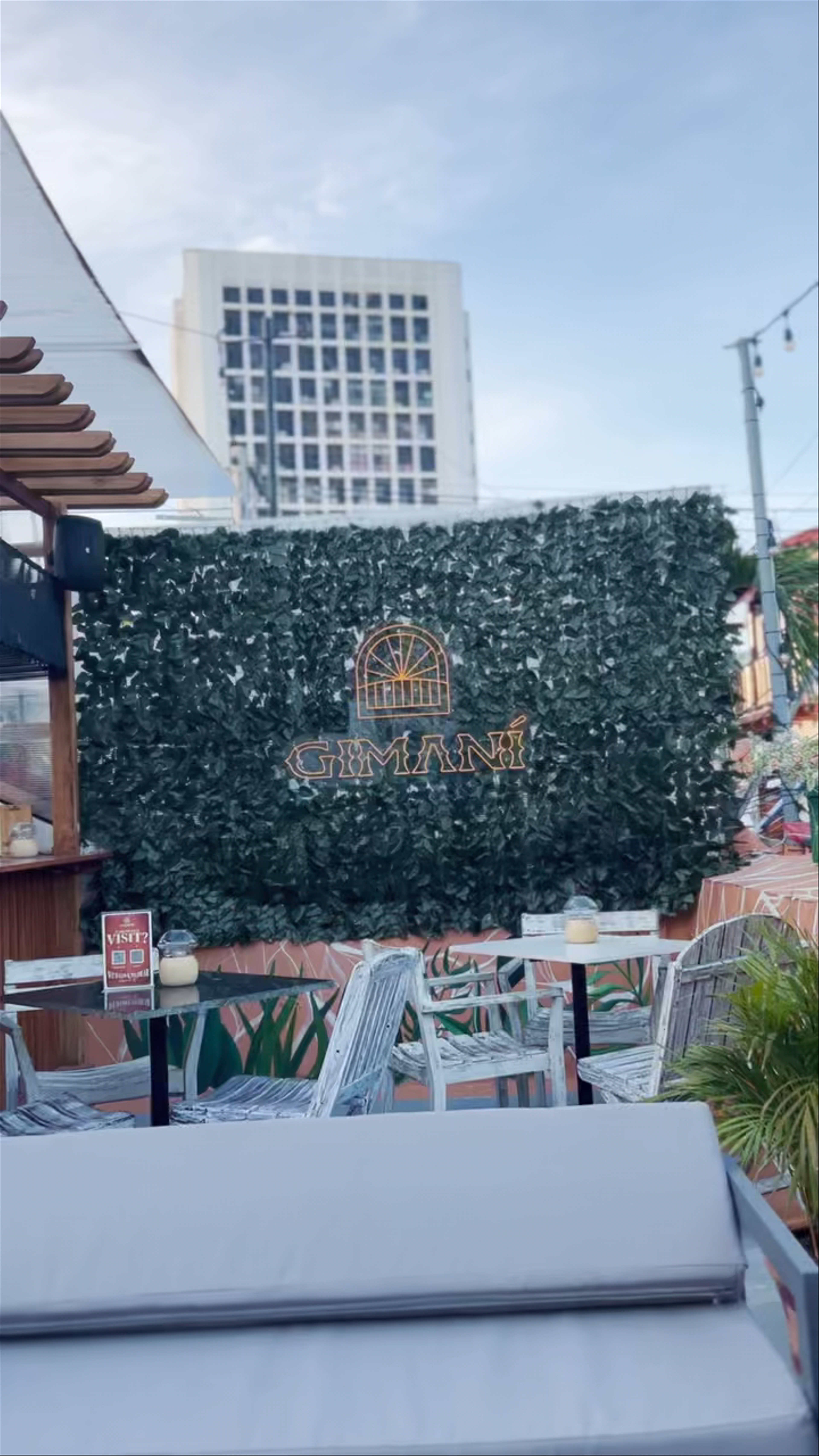 Gimani Speakeasy & Rooftop