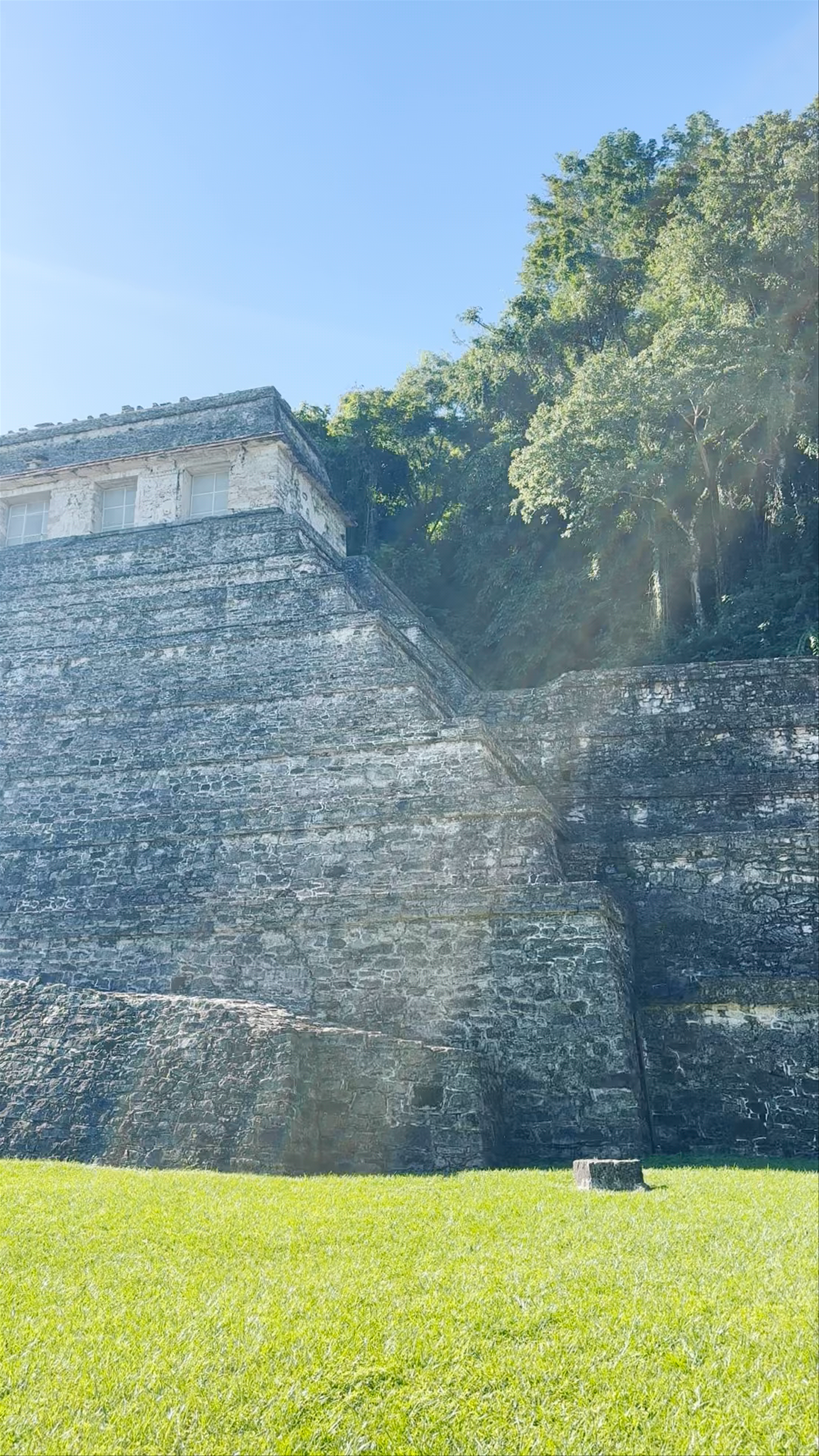 Templo de Las Inscripciones: Ancient Mayan Majesty in Palenque