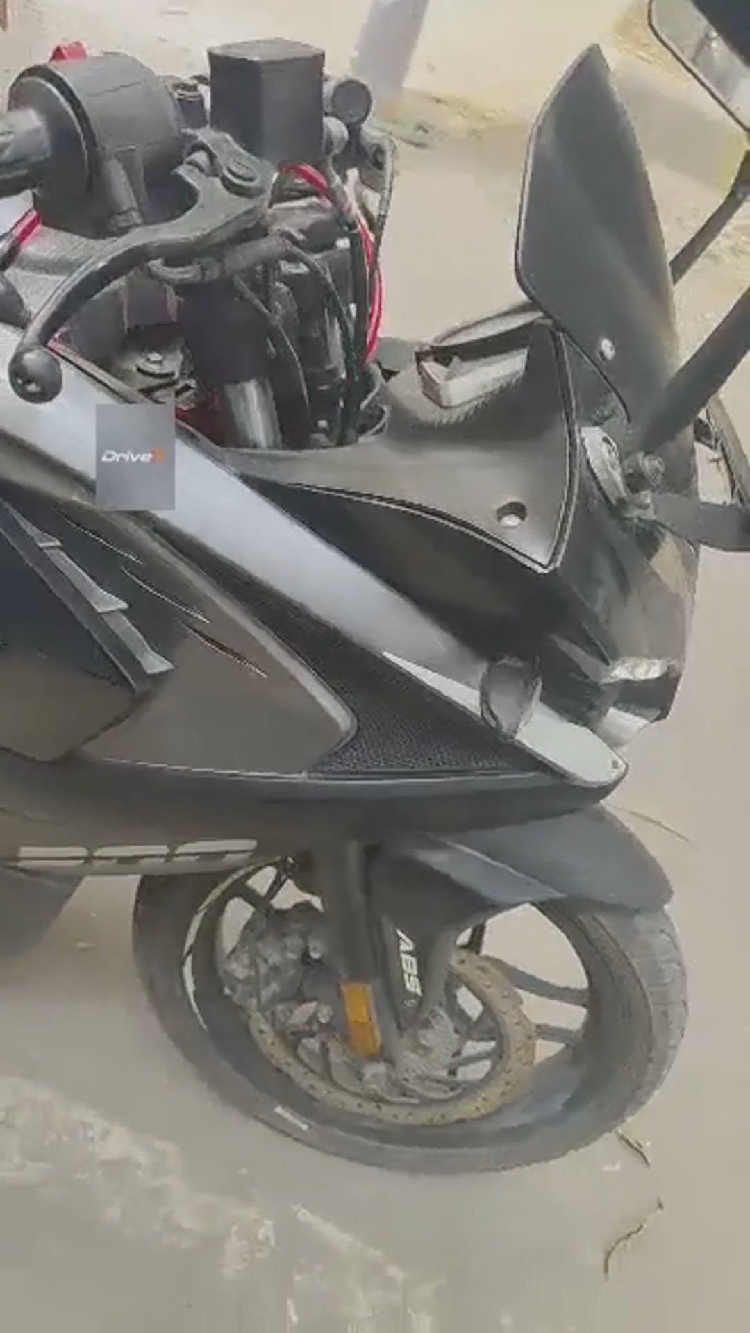 Walk-around video thumbnail