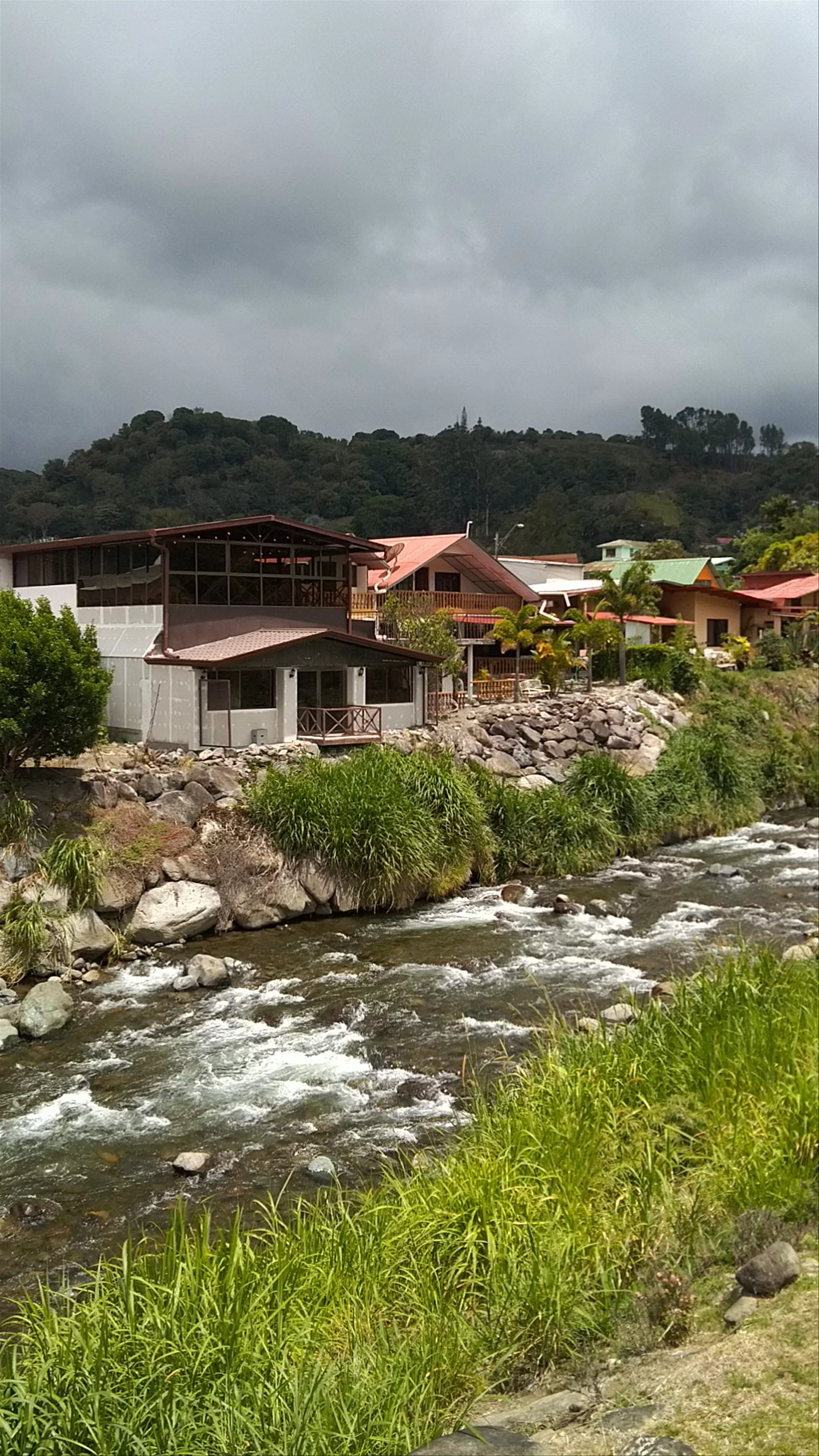 Puente Sobre El Río Caldera, Calle 4a Sur, Bajo Boquete