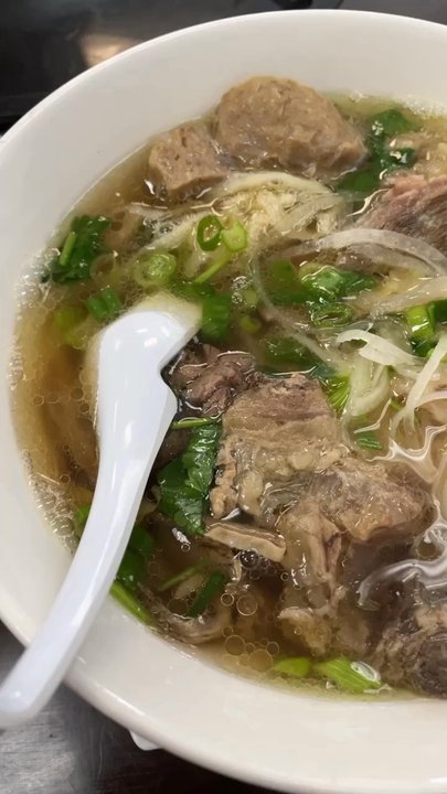 Pho Trin - Phở đặc biệt - Vietnamese Near Me - Pomona, California