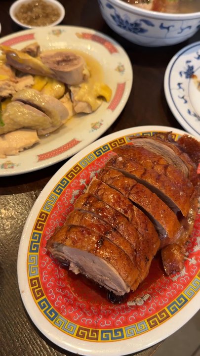Fleurs de Mai - Chinese Near Me - Paris, 75
