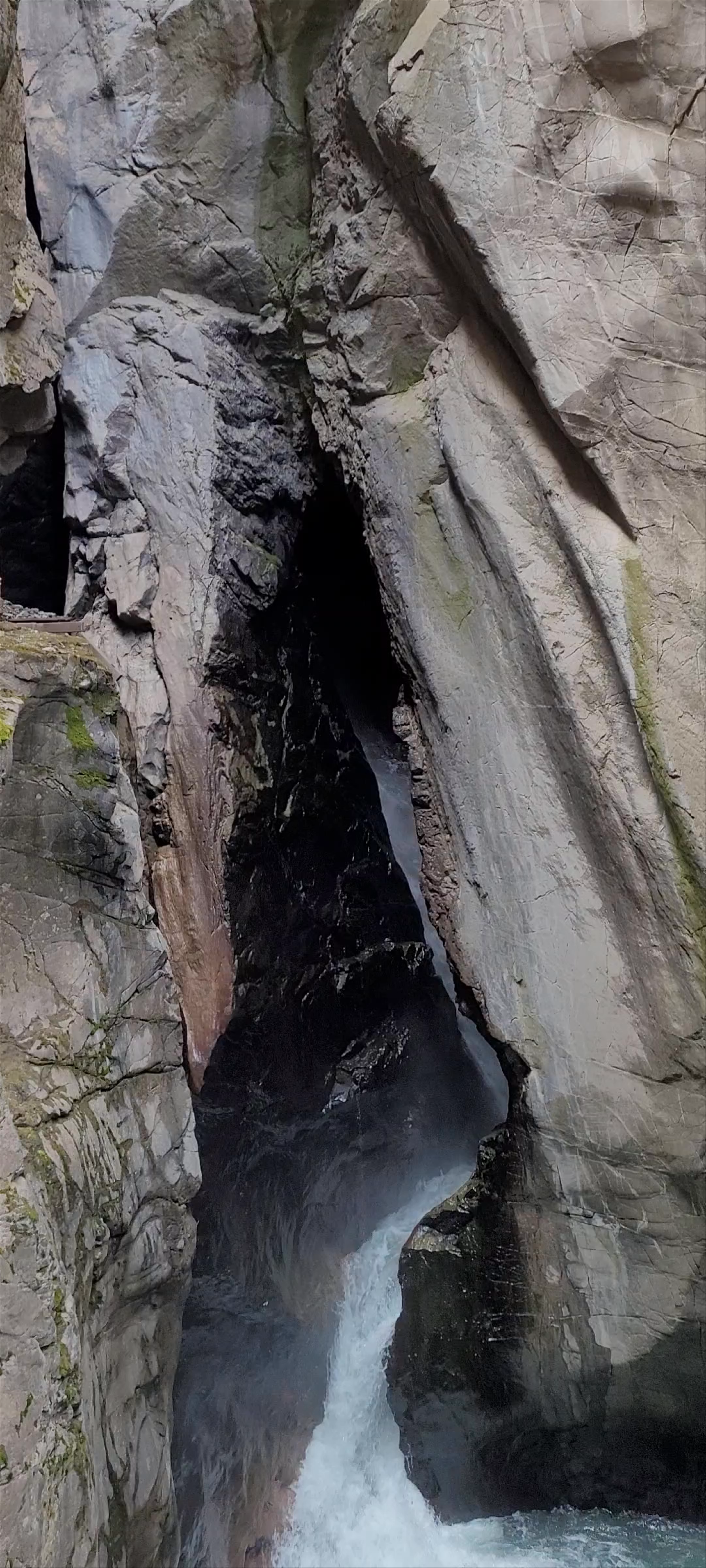 Lower Box Canyon Trail