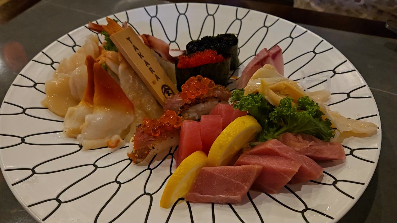 Takara - Sushi Bars Near Me - Irving, Texas
