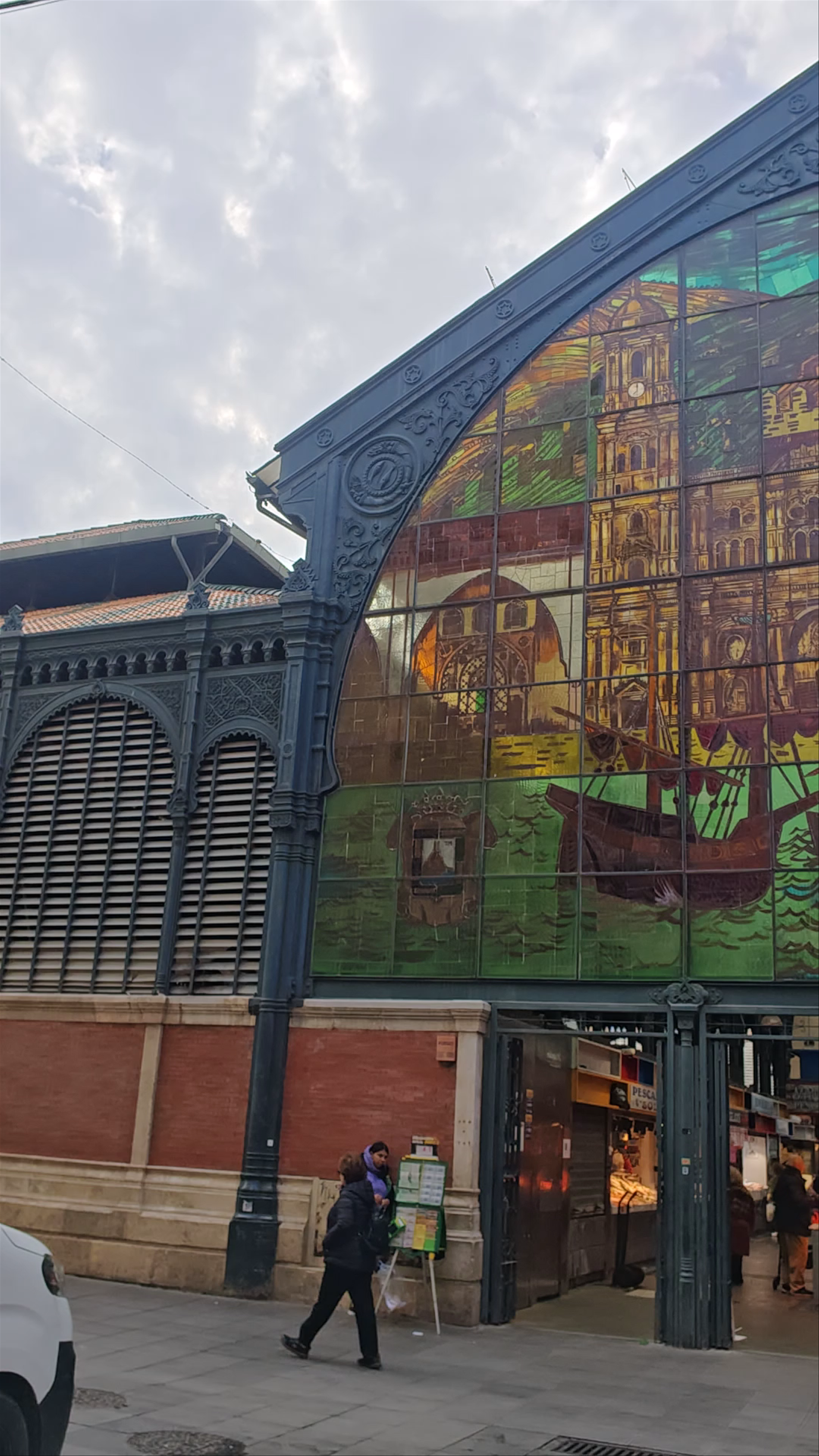 Mercado Central de Atarazanas: Vibrant Culinary Heart of Málaga