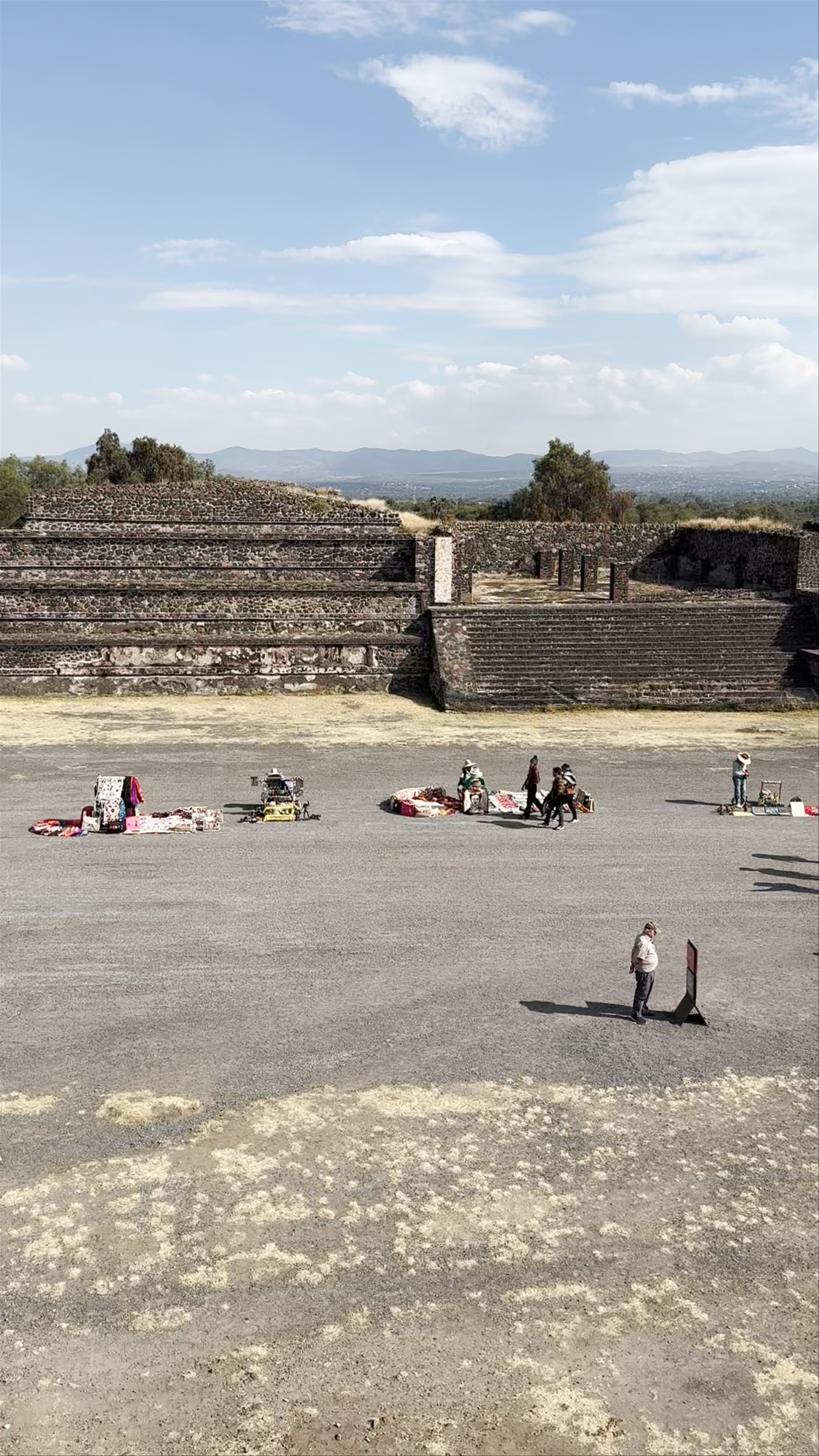 Sunlit Exploration of the Pyramid of the Sun at Teotihuacán