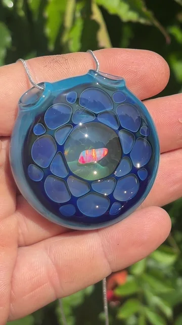 Preview pic of Opal honeycomb pendant