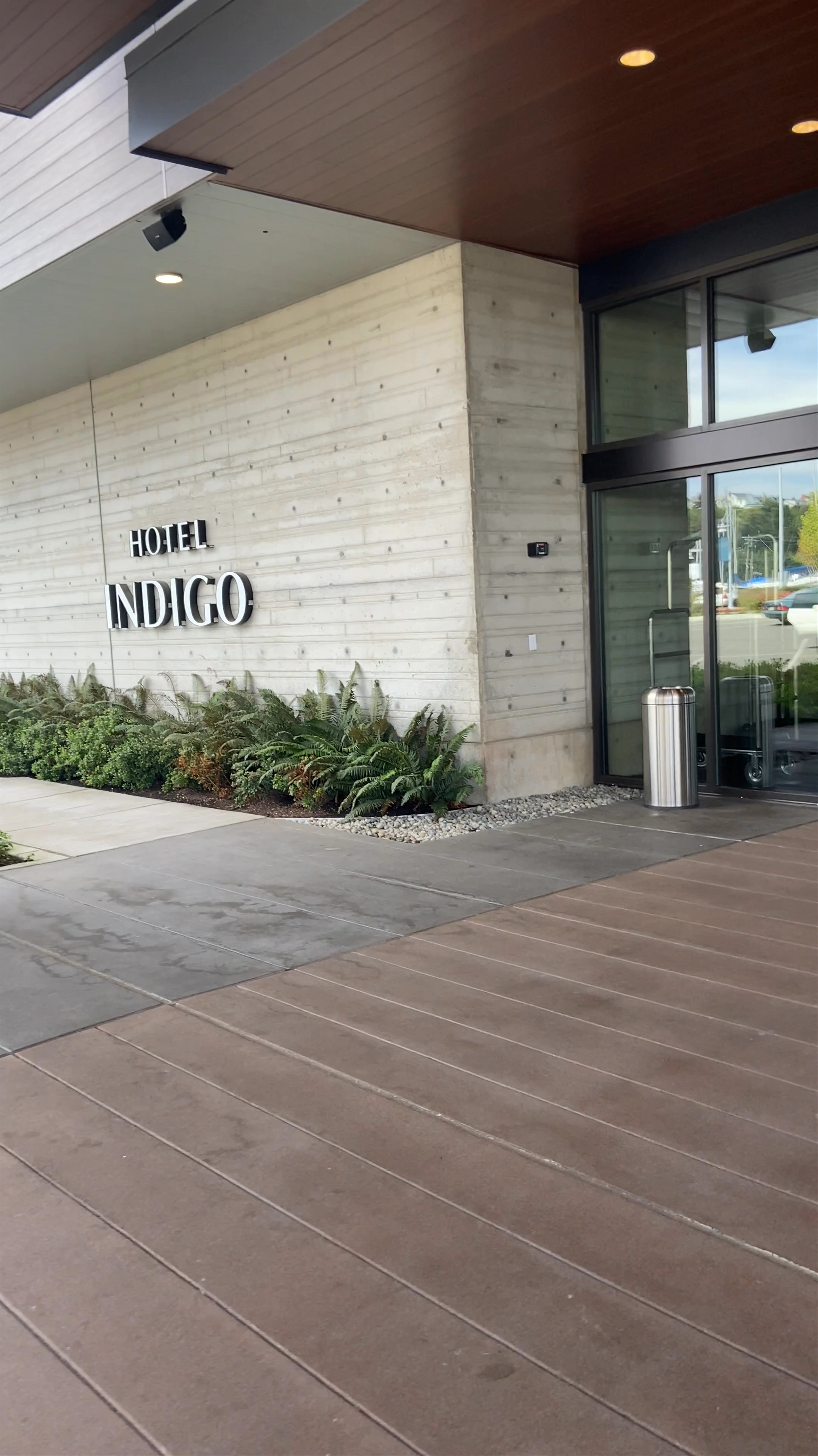 Hotel Indigo lobby