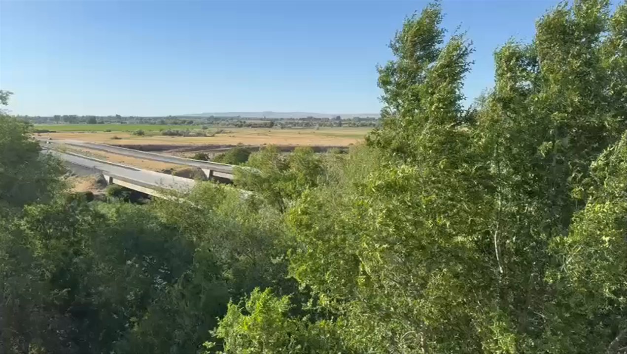 Desert Wind - This is the highway and the sound of the cars that we hear from our room's balcony with a supposedly valley view. - Wine Tasting Room Near Me - Prosser, Washington