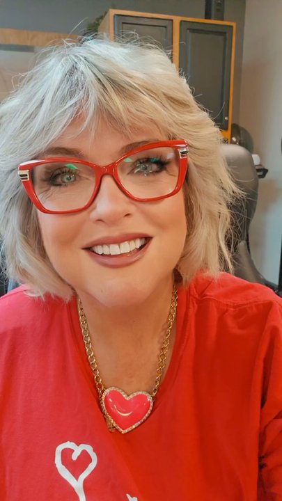 Creative Nails - Free Haircuts for Students in Boulder City Nevada - Nail Salons Near Me - Las Vegas, Nevada