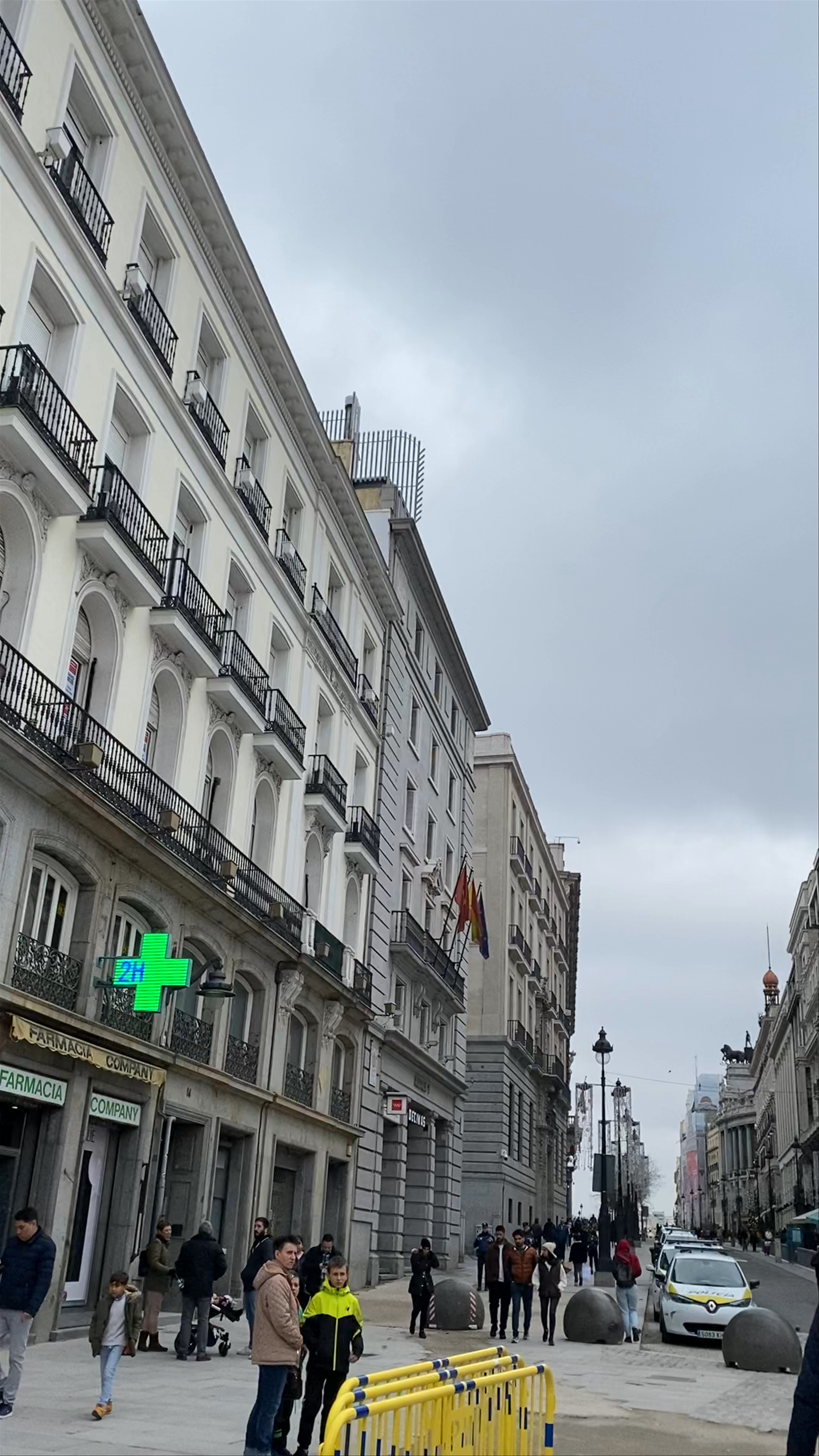 El Oso y el Madroño at Puerta del Sol – Iconic Madrid Landmark