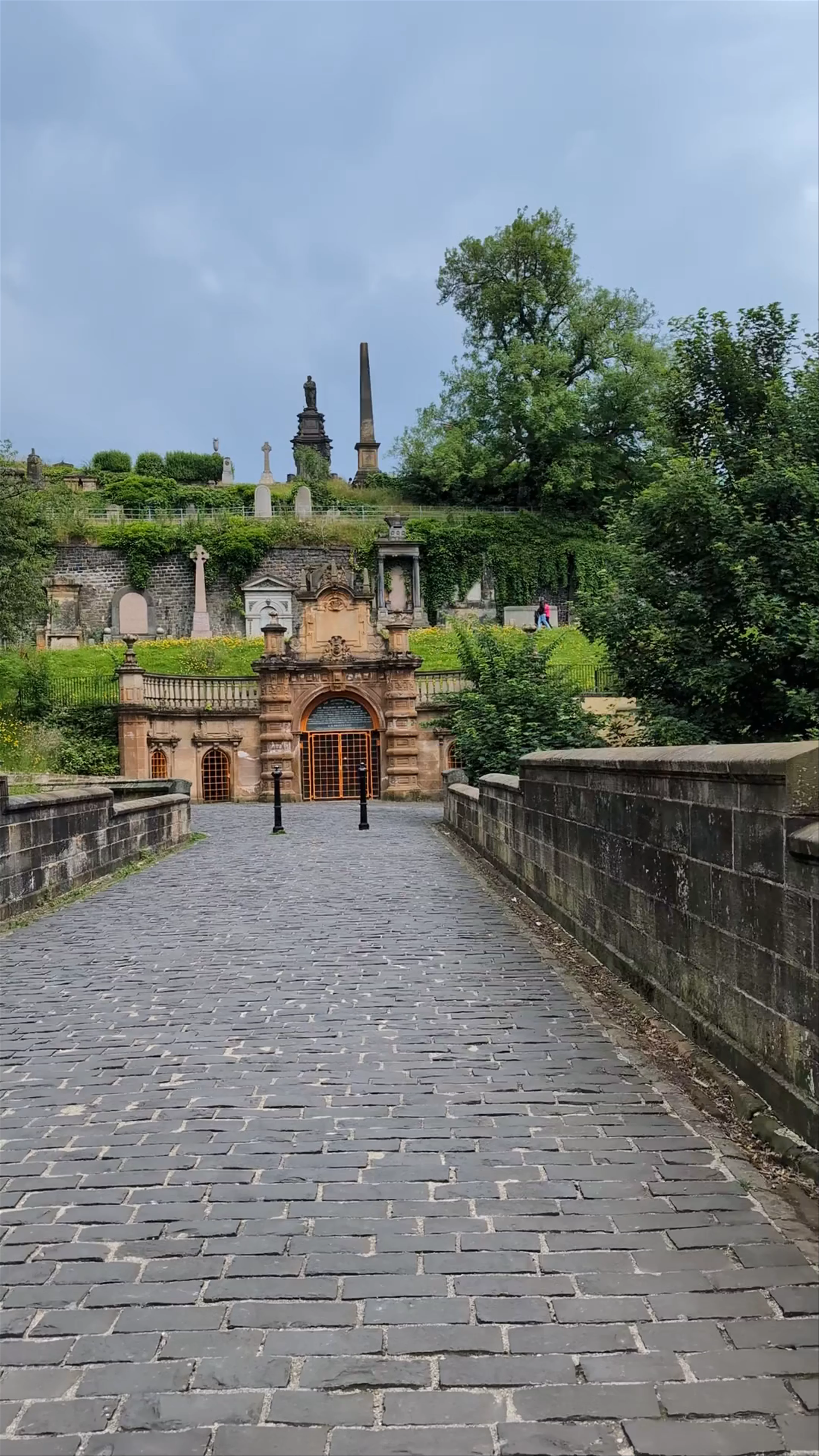 Glasgow Necropolis