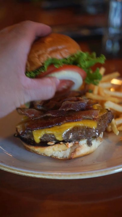Jak's Grill - IG: @nelson_eats - Steakhouses Near Me - Issaquah, Washington
