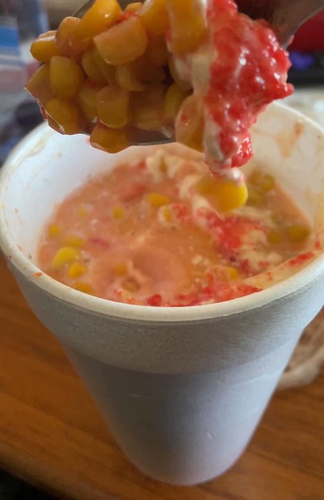 Coco's Place - Escurre tu maíz! - Mexican Near Me - Northfield, Minnesota