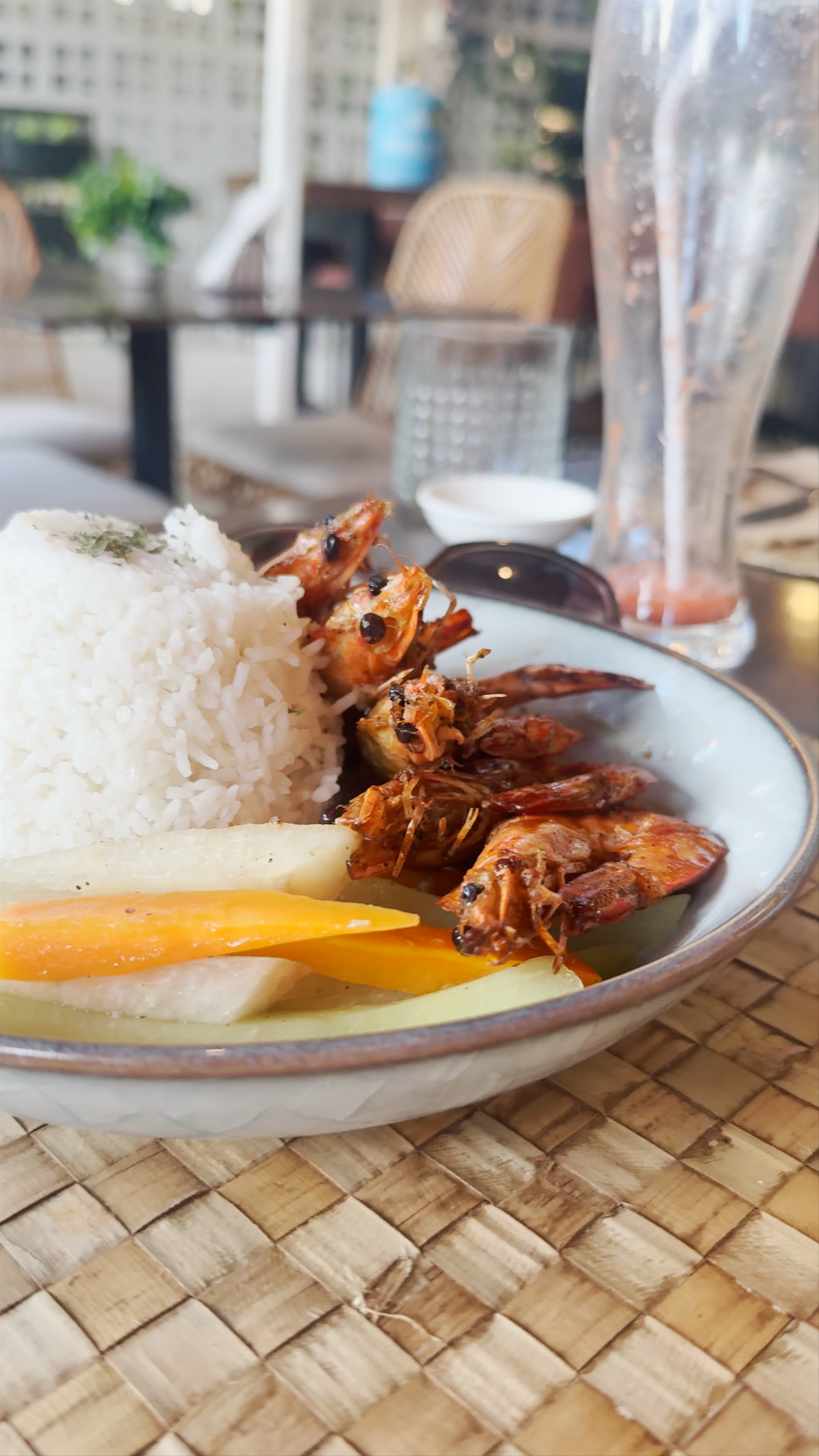 Authentic Filipino Dining Experience in Coron, Palawan
