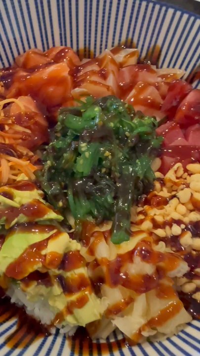 Sushi Rollin' - Sushi Bars Near Me - Garland, Texas