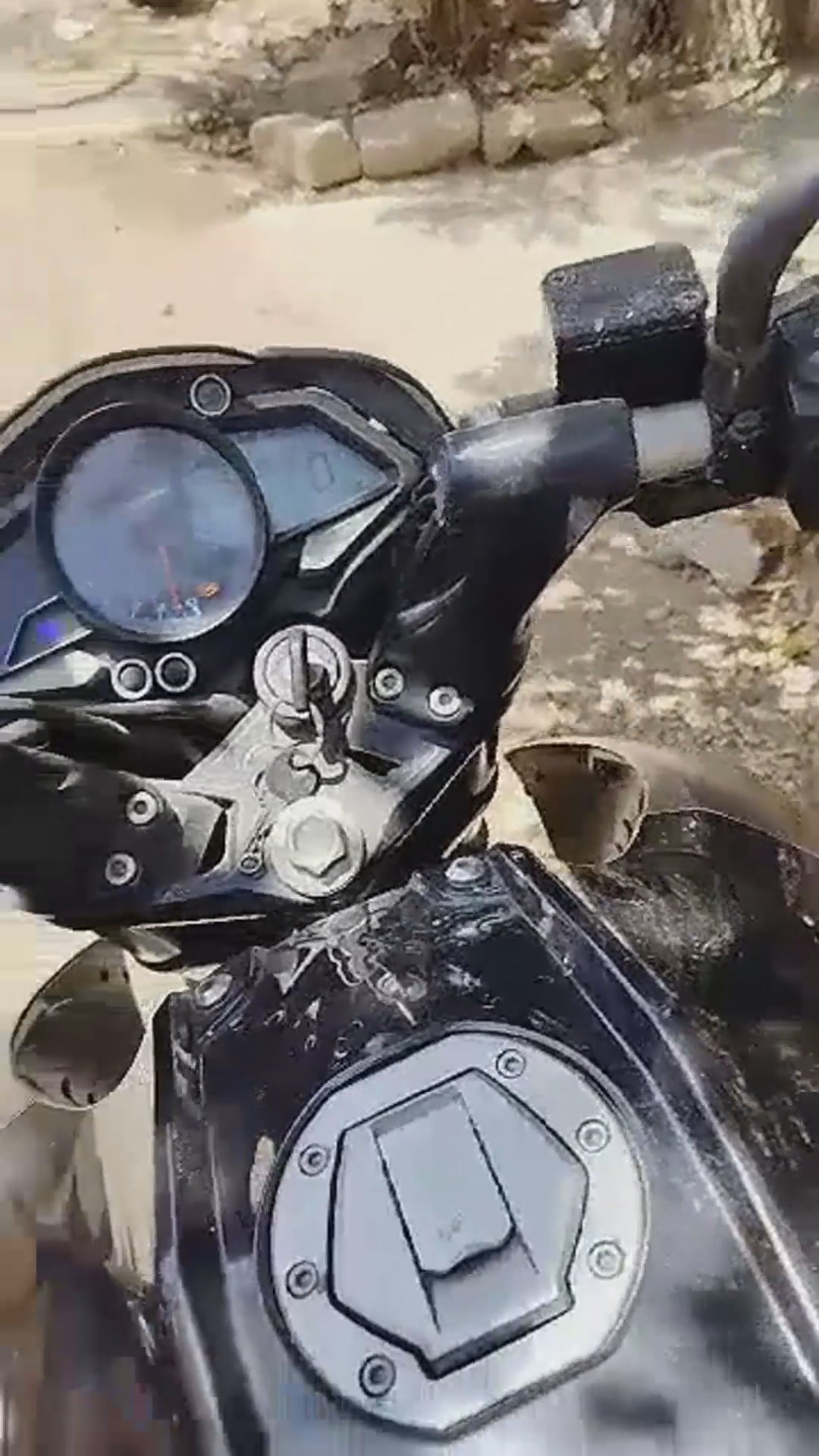 Walk-around video thumbnail