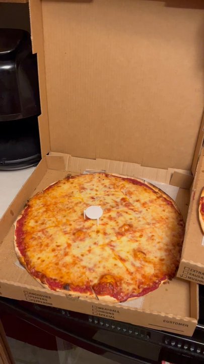 Faye's Pizza - Pizza Near Me - Sheboygan, Wisconsin