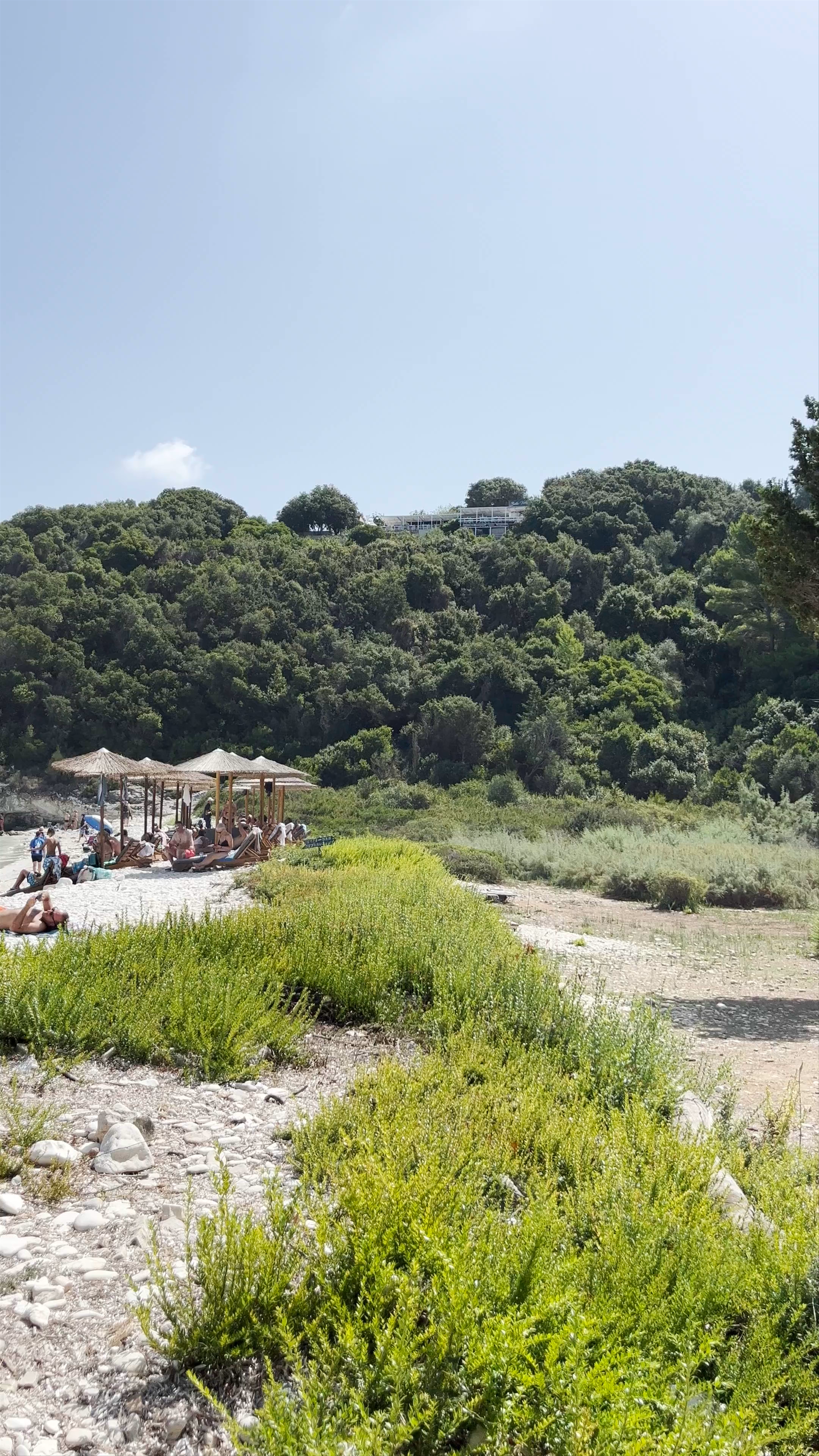  Voutumi beach
