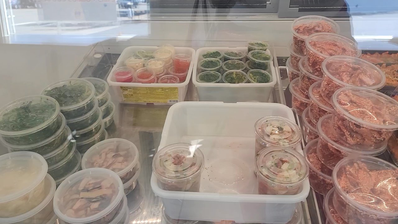 Basa Seafood Express - Amazing FRESH seafood counter - Poke Near Me - Castro Valley, California