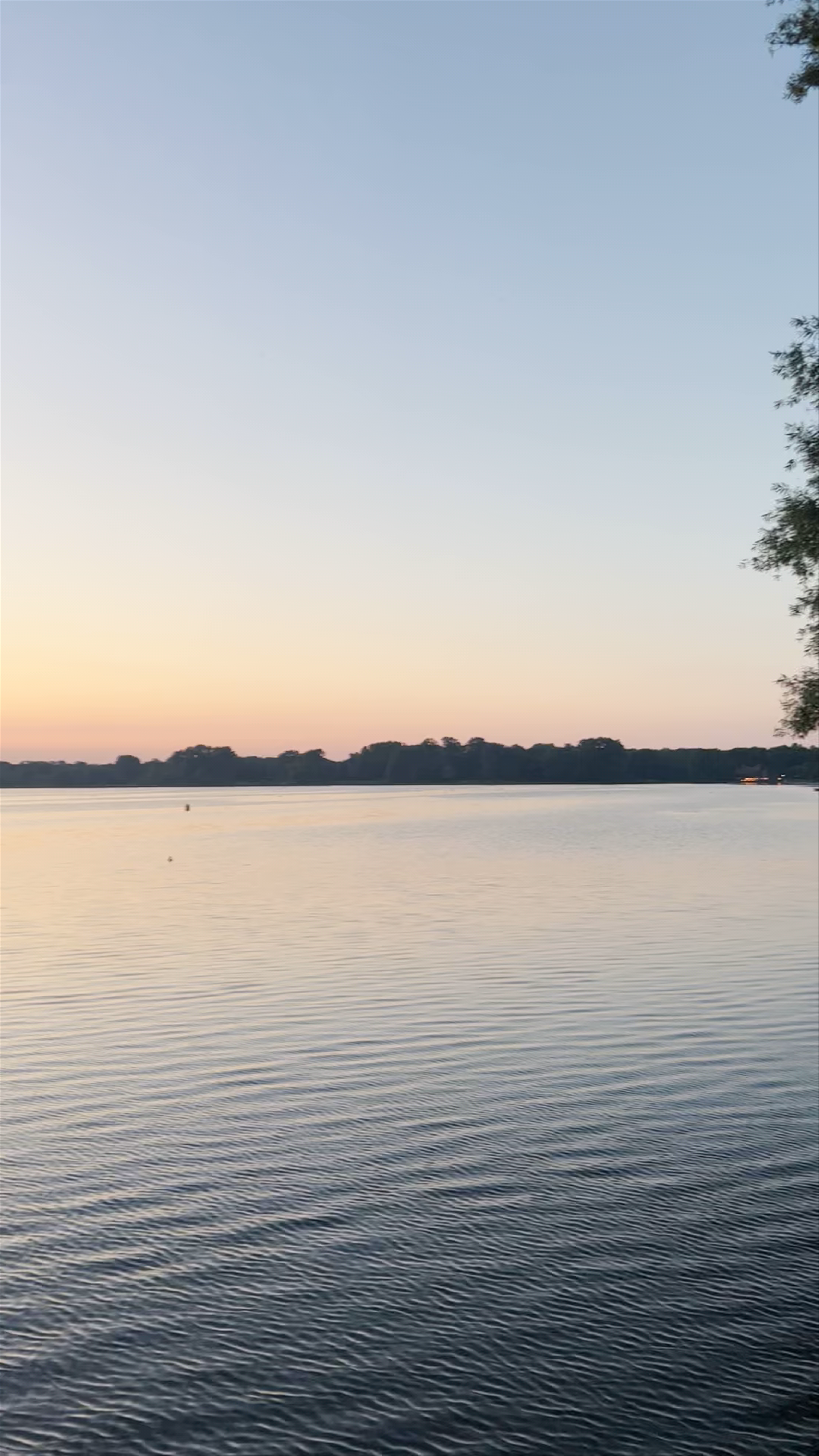 Kralingse Plas: Serene Sunset at Rotterdam's Tranquil Lake