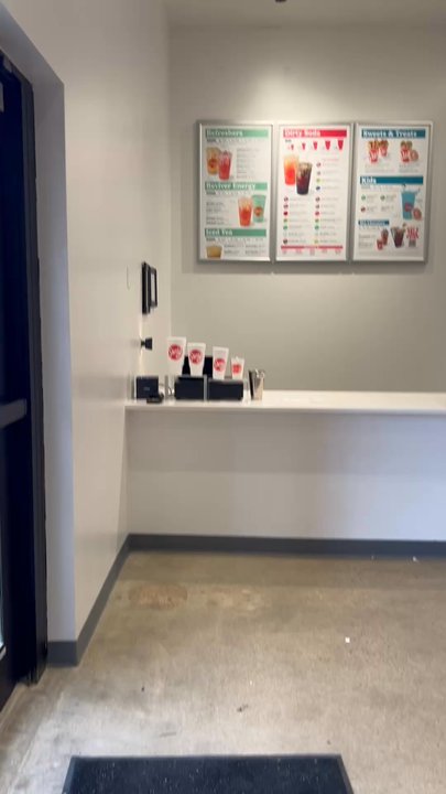Swig - Inside - Juice Bars & Smoothies Near Me - St Peters, Missouri