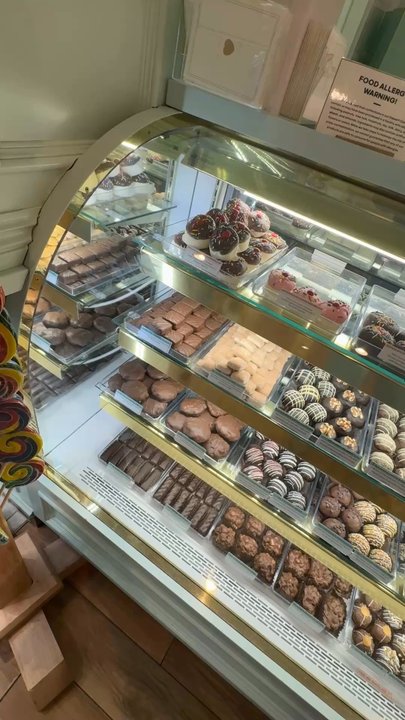 Lolli and Pops - "Pure Imagination" was playing in my head - Chocolatiers & Shops Near Me - Sacramento, California