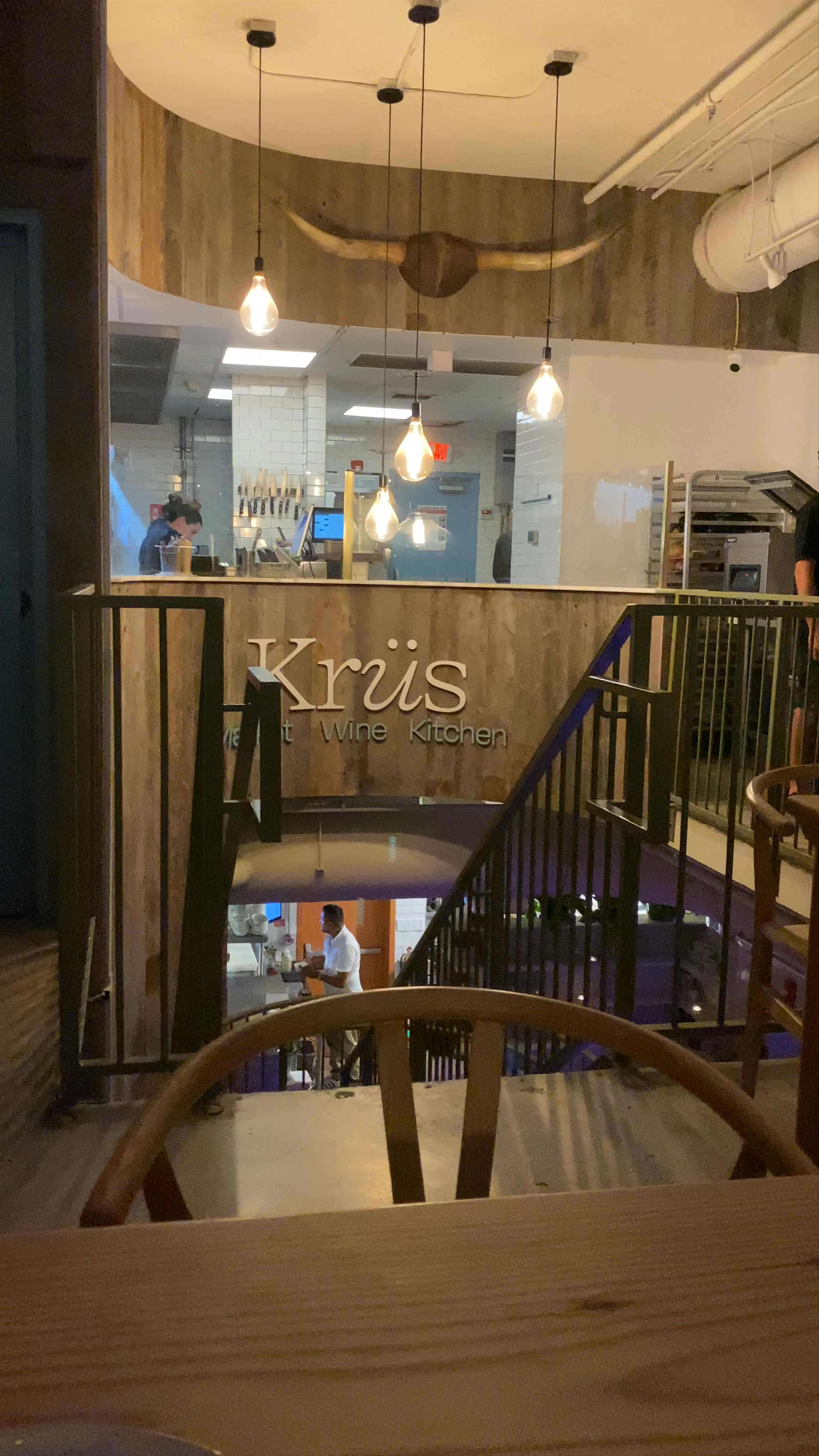 Krüs Kitchen Miami: Intimate Dinner & Cozy Ambiance