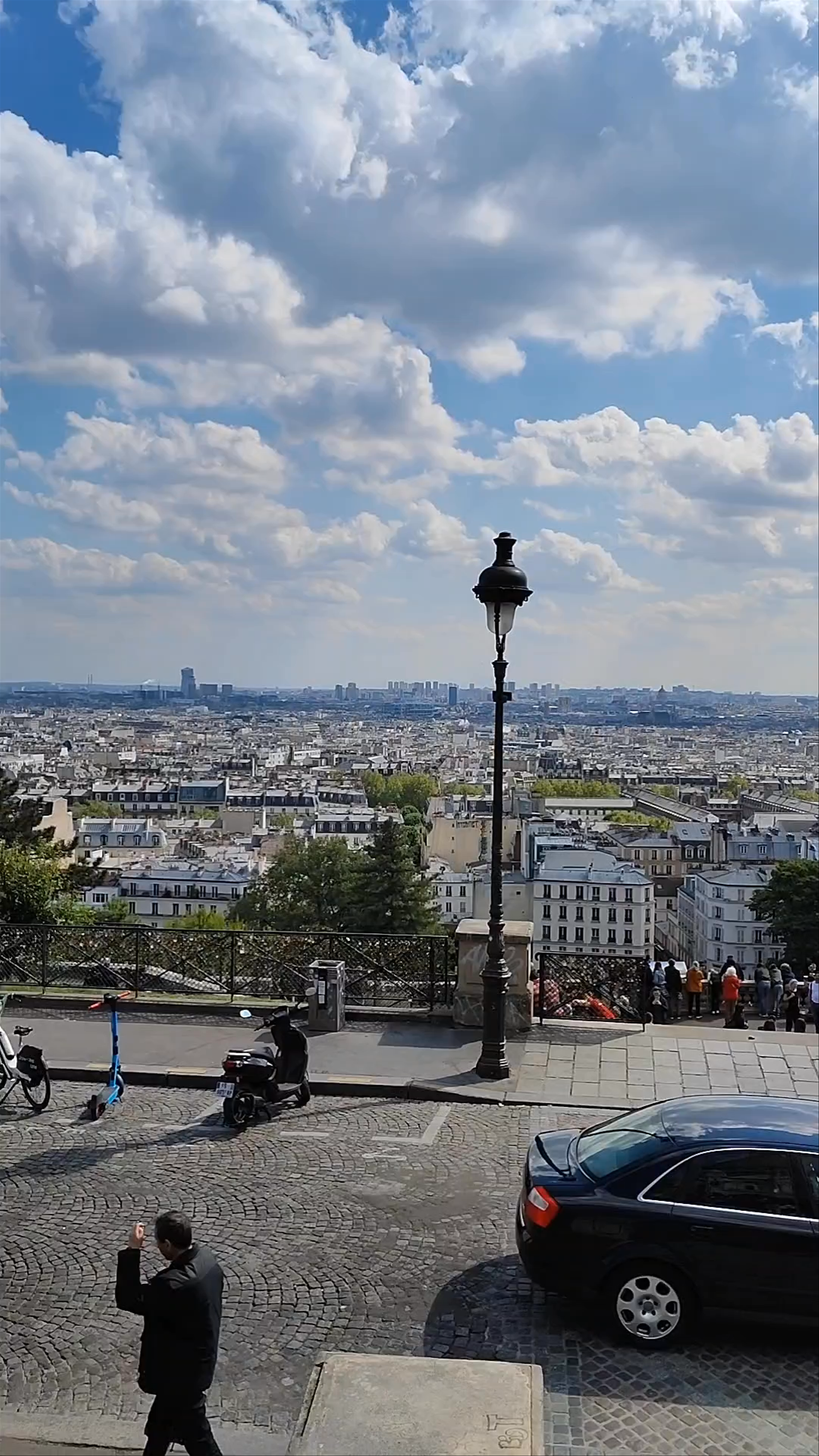 Square Louise-Michel