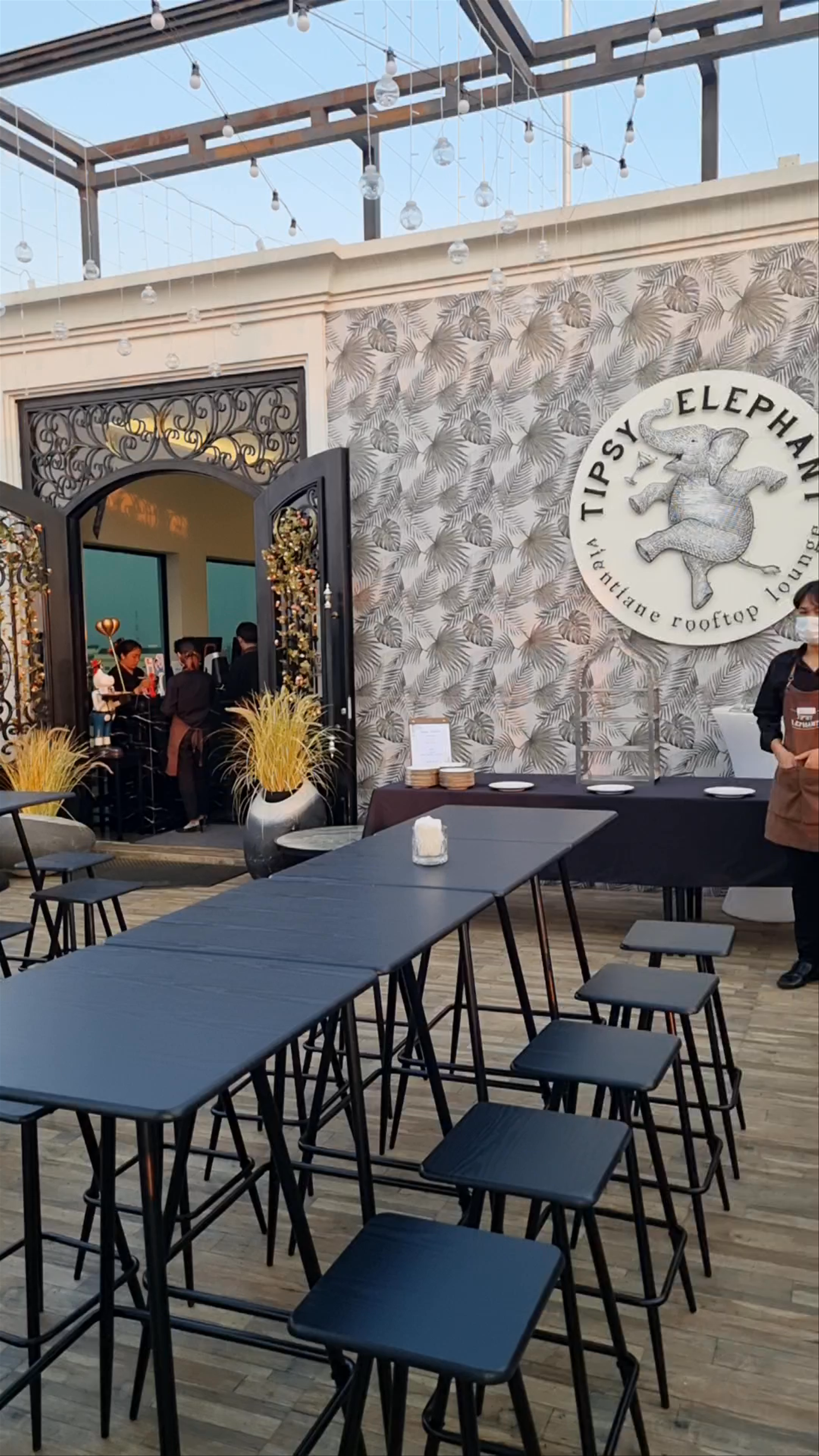 Tipsy Elephant Vientiane Rooftop Lounge