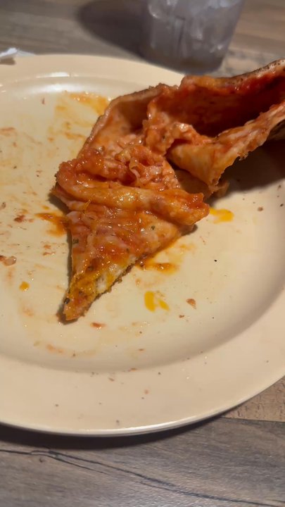 Basilico's Pizzeria Restaurant - My pizza was floppy and shi - Italian Near Me - Dickson City, Pennsylvania