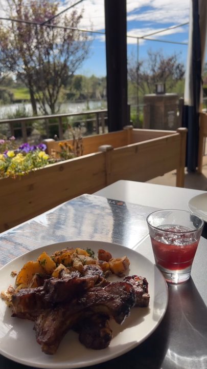 Oak Leaf Cafe - Breakfast & Brunch Near Me - Granite Bay, California