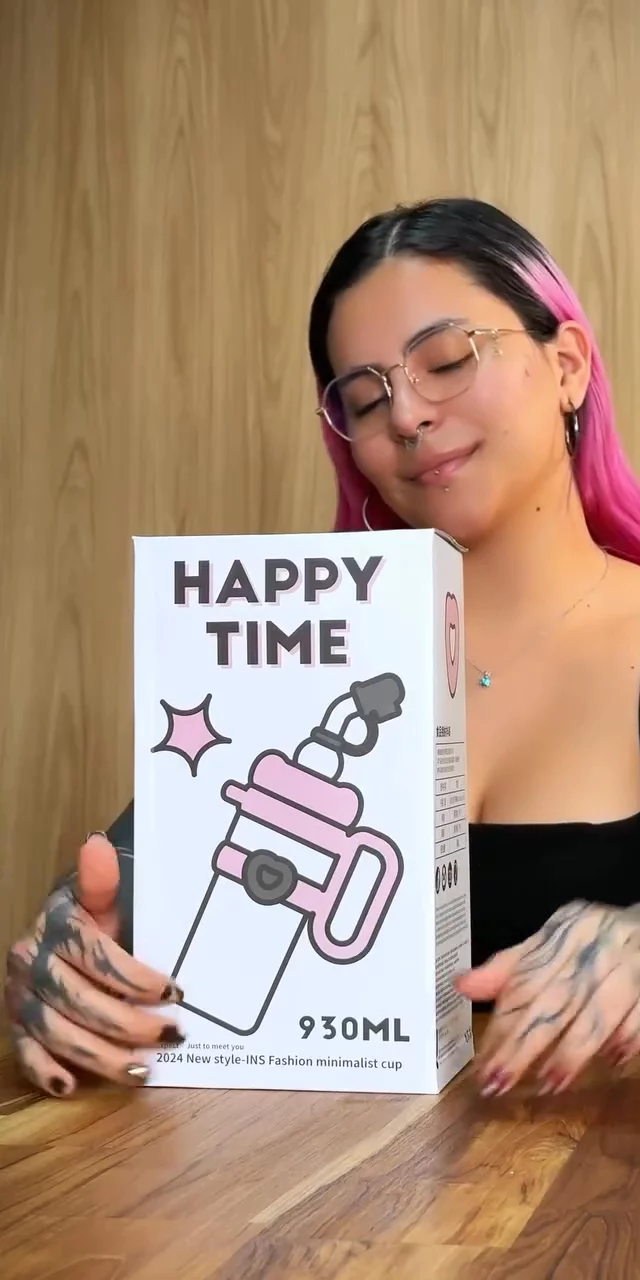 Unboxing ASMR