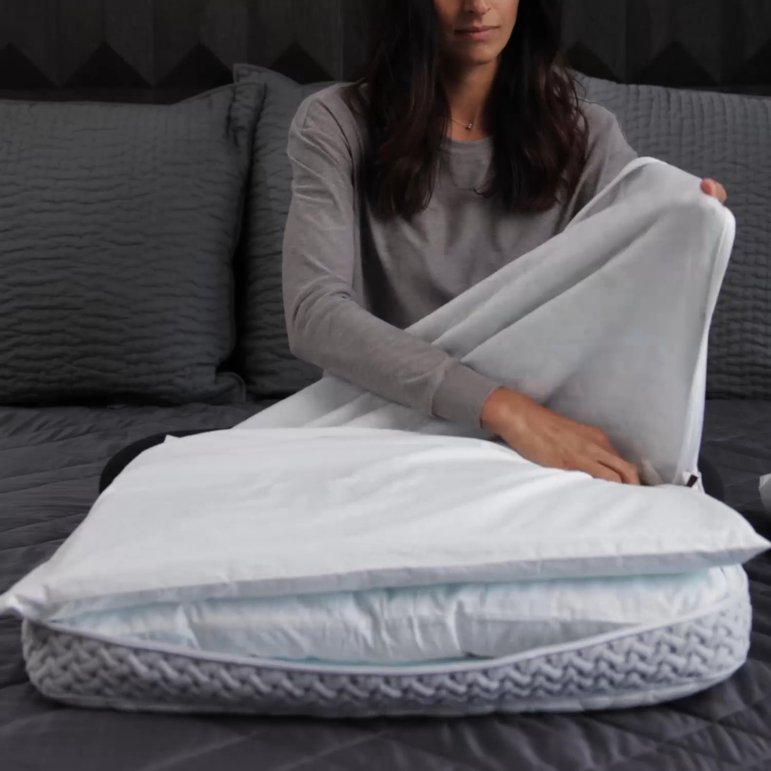 LAYR Customizable Pillow Perfect for All Sleep Positions LUXOME