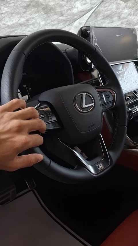 لكزس LX FSPORT 2025