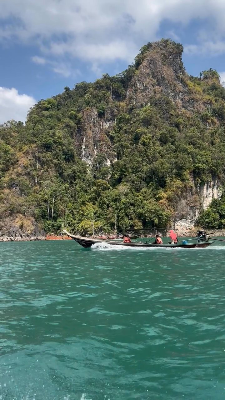 dream escape
📍 Phuket Thailand
🎥 Petra Nesti · Pexels
#travel #beach #island #paradise #wanderlust